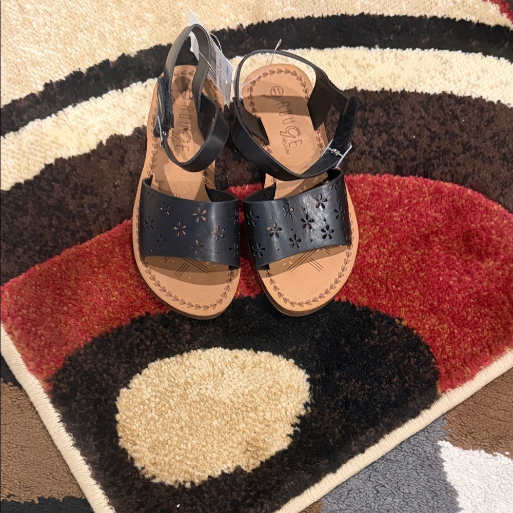 Envogue Black Floral Cutout Girls Sandals with Tan Footbed
